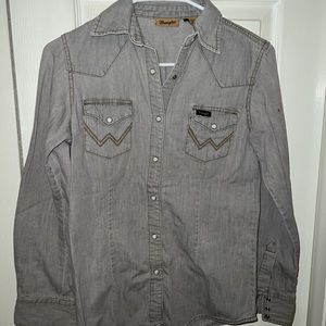 Gray Pearl Snap Wrangler